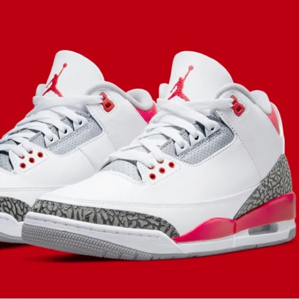 Fire Red Jordan 3s Size 9 - Used